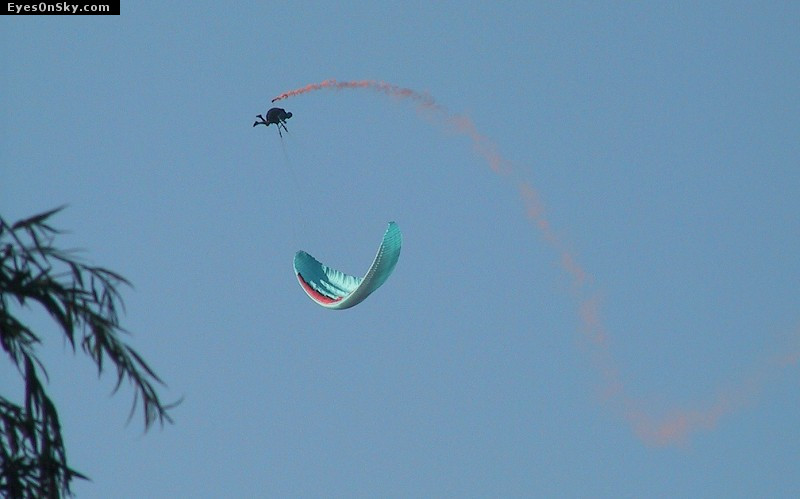 Fly-Parapente/Vertigo/2001/20010825/124-2418_imgg.jpg