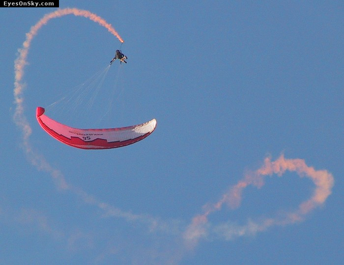 Fly-Parapente/Vertigo/2001/20010826-2/124-2423_imgg.jpg