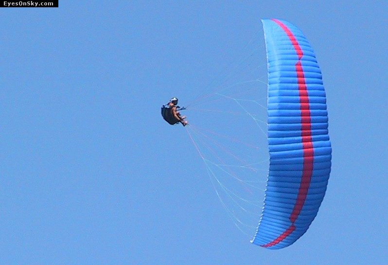 Fly-Parapente/Vertigo/2001/20010826/124-2471_imgg.jpg