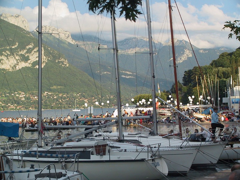 HauteSavoie/zAnnecy/FeteDuLac/2001-1/119-1948_imgg.jpg