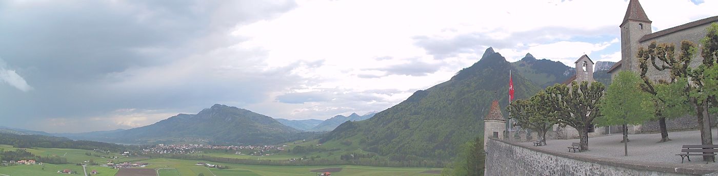 Suisse/Fribourg/Gruyere/panogrueres1.jpg