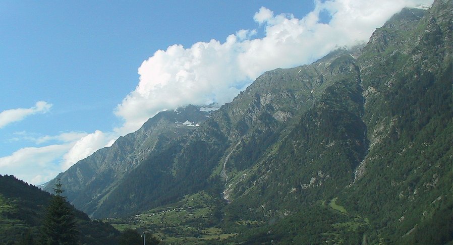 Suisse/Grisons/SanBernardino/20010709/113-1304_imgg.jpg