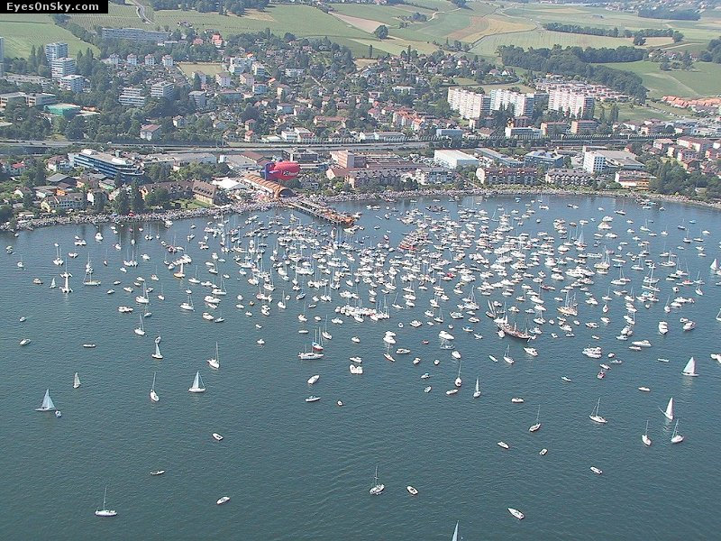 Suisse/Leman/LaGalere/FromSky/107-0784_imgg.jpg