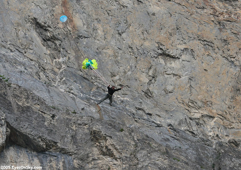 Suisse/Valais/BaseJump/20050521/IMG_7033.jpg