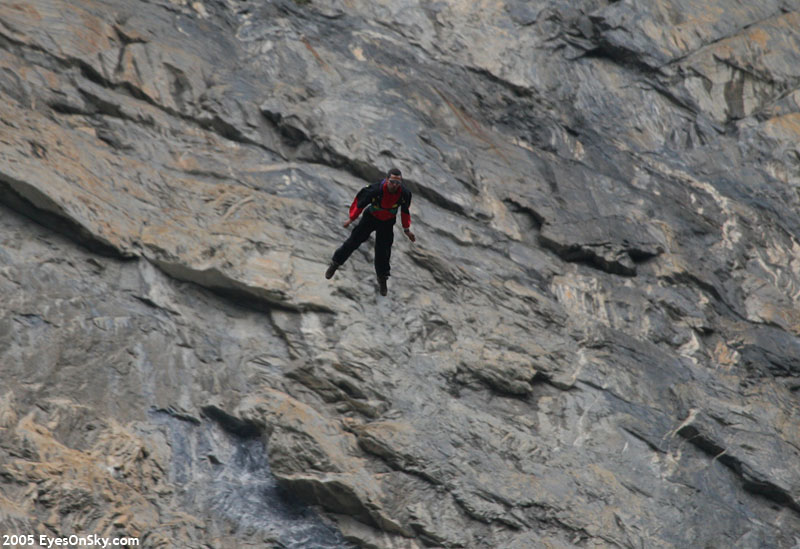 Suisse/Valais/BaseJump/20050521/IMG_7050.jpg