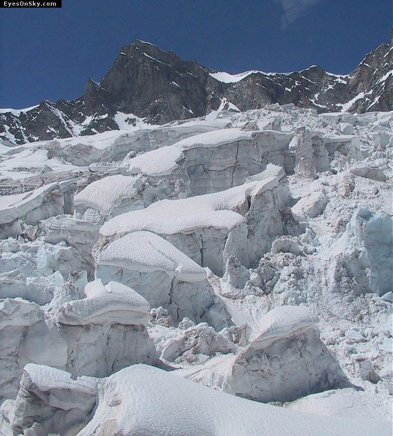 Suisse/Valais/Zermatt/FromSky20010703/Part1/109-0957_imgg.jpg