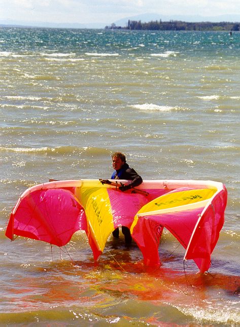 Suisse/Vaud/Preverenges/KiteSurf/20000415/matos1g.jpg