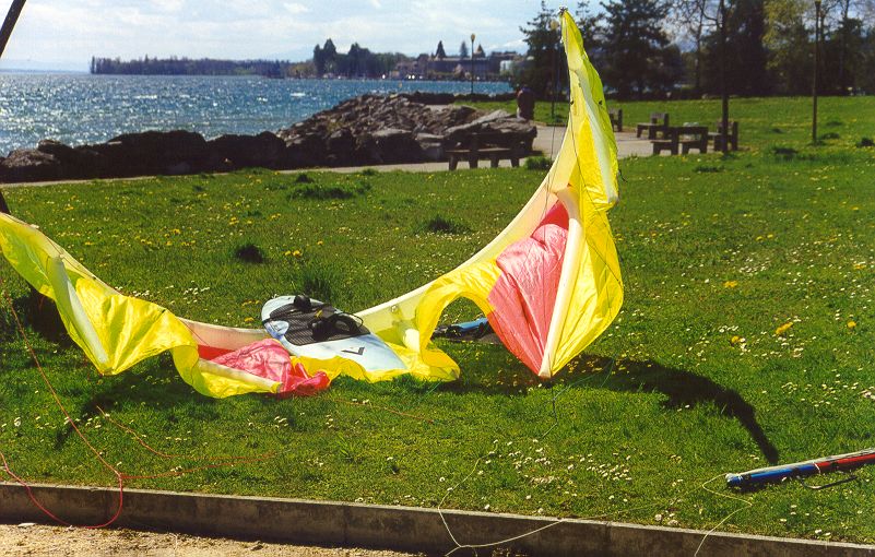 Suisse/Vaud/Preverenges/KiteSurf/20000415/matos2g.jpg